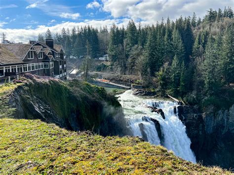 Salish Lodge Restaurant Breakfast At Snoqualmie Falls Feastio