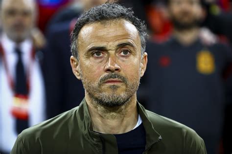 Luís enrique peñalver pereira (spanish pronunciation: Messi is not bigger than Barcelona - Former coach, Luis ...