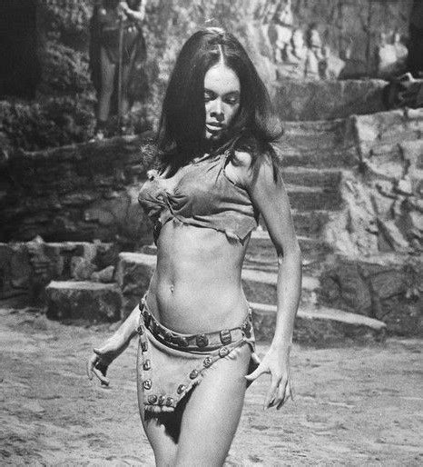 Martine Beswick Prehistoric Women Of The Valley