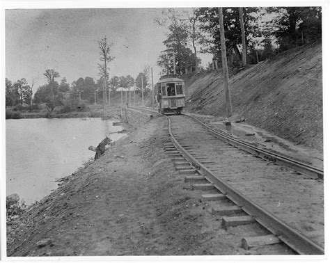 Set in the heart of southwestern ontario, london is the region's economic, entertainment and cultural hub. Streetcars in London, Ontario - Wikipedia