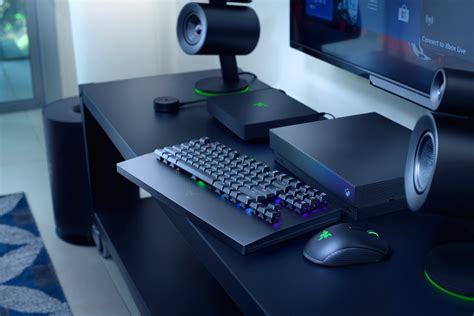 My keyboard is a razer blackwidow and my mouse is a razer deathadder. Razer just dropped the first wireless keyboard & mouse ...