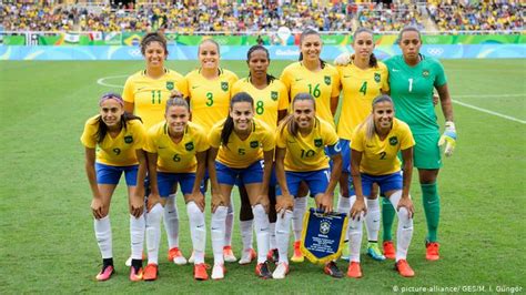 Os jogos de atlanta marcaram a estreia do futebol feminino em olimpíadas. Seleção feminina entre as dez melhores do mundo, aponta ...