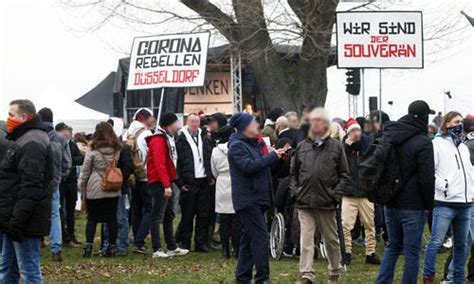Düsseldorf stellt sich quer, düsseldorf. Düsseldorf Golzheim: Großes Polizeiaufgebot rings um ...