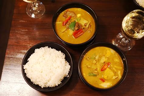 If you are feeling chicken about having knee surgery, you may want to consider chicken shots into your knee joints! Oa Com Tam | Gluten Free Friendly Vietnamese in Holloway ...