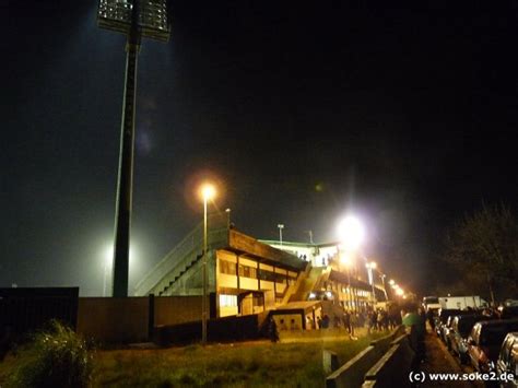 Das stadion ist seit 2003 die heimspielstätte von sl benfica und wurde direkt neben dem alten estádio da luz des vereins erbaut, welches die vorangegangenen 49 jahre die heimstätte war. Rio Ave - Estádio dos Arcos | www.soke2.de