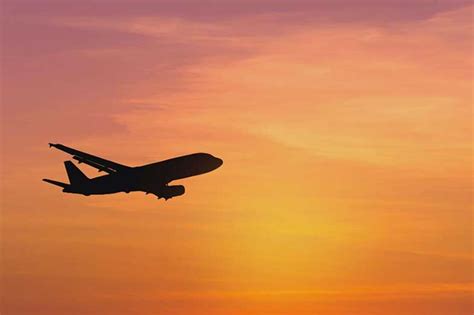 How long is the shortest flight in the world? How Long Does It Take to Fly Around the World? | HowChimp