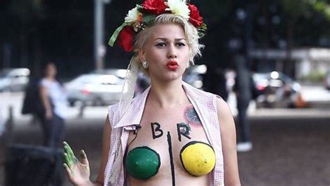 Ela se chama sara fernanda. Sara Winter, de feminista do grupo Femen a líder de ...