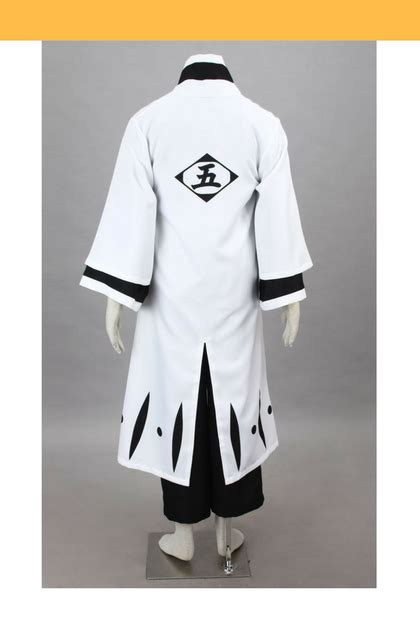 Aizen Outfit