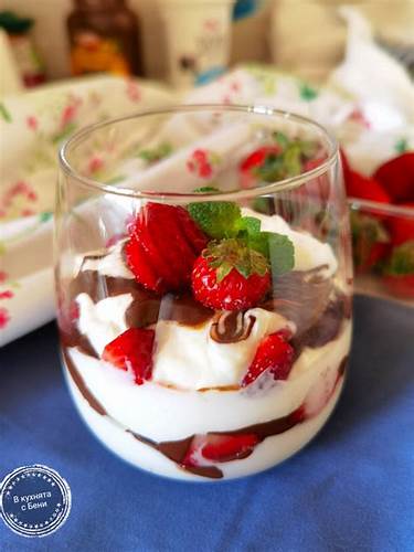 Десерт по 5 диет столу Десерти в чаша – В кухнята с Бени Десерти в чаша – В кухнята с Бени Десерт по 5 диет столу