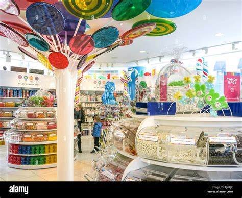 Dylans Candy Bar Nyc Stock Photo Alamy