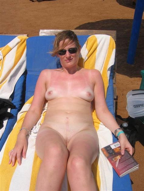 German Milf Naked On Holiday In Egypt 14 Immagini