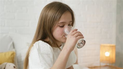 Doa Minum Air Zamzam Dan 8 Manfaatnya Untuk Kesehatan
