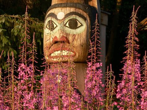 Native American Totem Poles In Alaska Alaska Tours