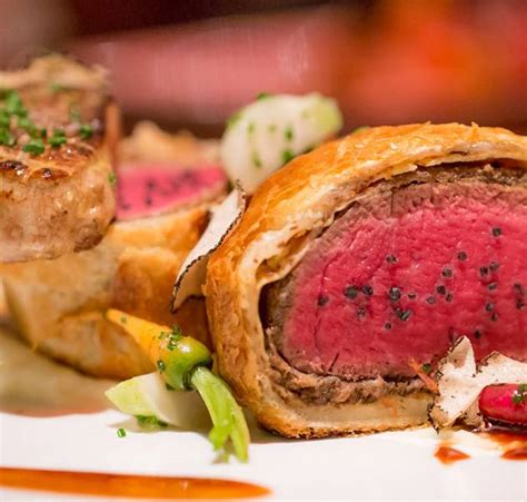 No one is supposed to know that! Gordon Ramsay Turkey Wellington / Gordon Ramsay Shares Best Way To Use Christmas Leftovers ...