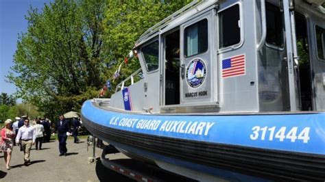 Ever Hear Of The Us Coast Guard Auxiliary Youre Probably Familiar