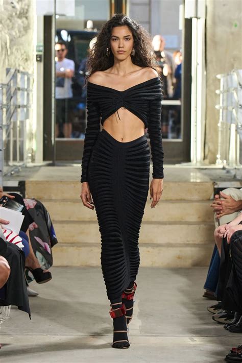 Alaïa Spring Ready to Wear Collection Vogue Fashion Fashion show Ready to wear