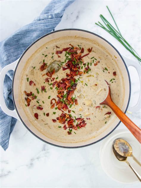 Best clam chowder is easy to make from scratch, with creamy soup flavors that mingle together with bacon and clams, for the very chowder! Best Seafood Chowder Recipe - Reluctant Entertainer