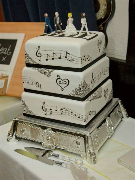 Beatles Wedding Cake Beatles Wedding Cakes Desserts Wedding Gown