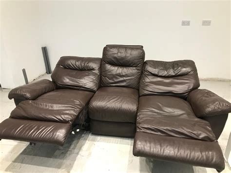 Fairly Used 3 Seater Leather Sofa With Recliner In Greenwich London