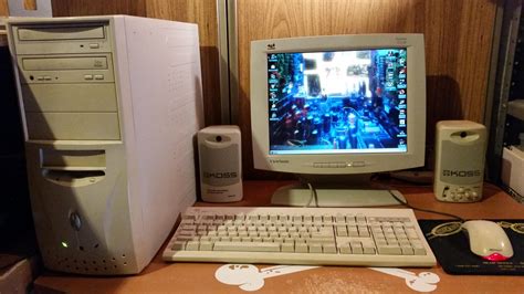 My Late 90s Gaming Computer Intel Pentium 3 700 Mhz 256 Mb Ram 10