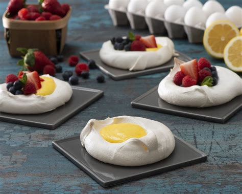 Cookies, cakes, cocktails, and more delicious uses for egg whites. Festive Egg-Based Desserts : Egg Farmers of Canada