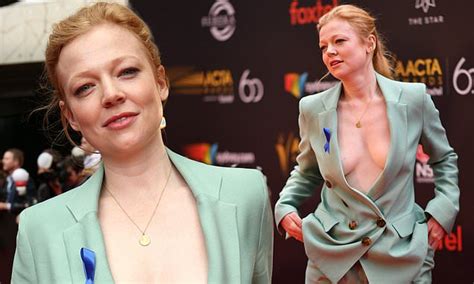 Sarah Snook Goes BRALESS On The AACTA Awards Red Carpet Daily Mail Online