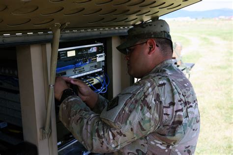 Signal Soldiers Enable Mission Command For Saber Guardian 17 River
