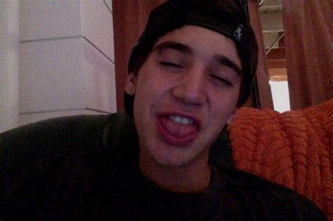 jai can take the most cutest and hottest selfies i just hot selfies cute jai brooks