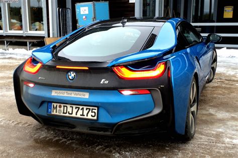 Bmw I8 In Protonic Blue Looks Great