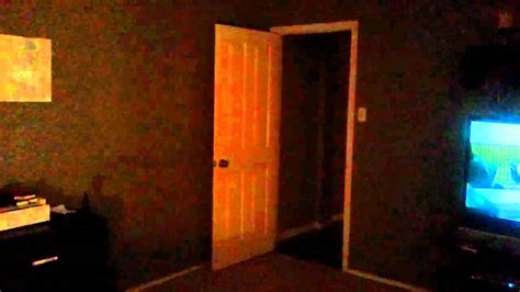 Creepy Bedroom Door Closing Youtube
