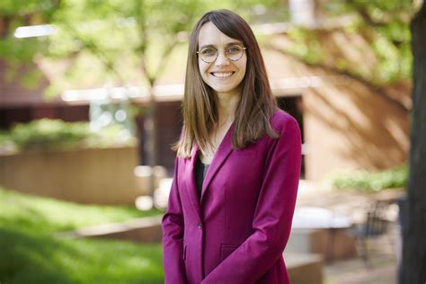 Qanda Visiting Assistant Professor Elizabeth “betz” Bentley