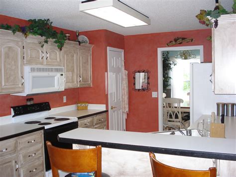 Kitchen The Bright And Cheery Kitchen Has A Pantry And Bre Flickr