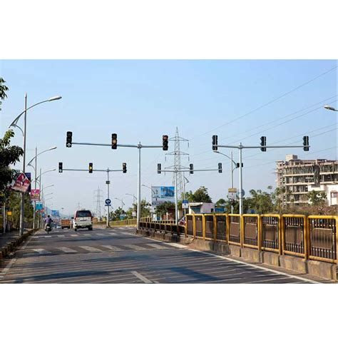 Traffic Signal Pole Suppliers Manufacturers Dealers In Pune Maharashtra