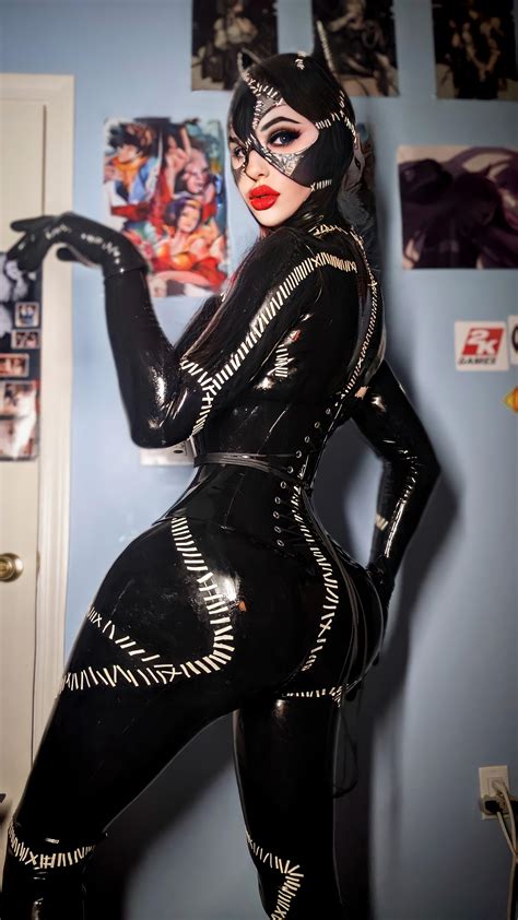Latex Catwoman Cosplay By Paralllaxus R Latexcosplay