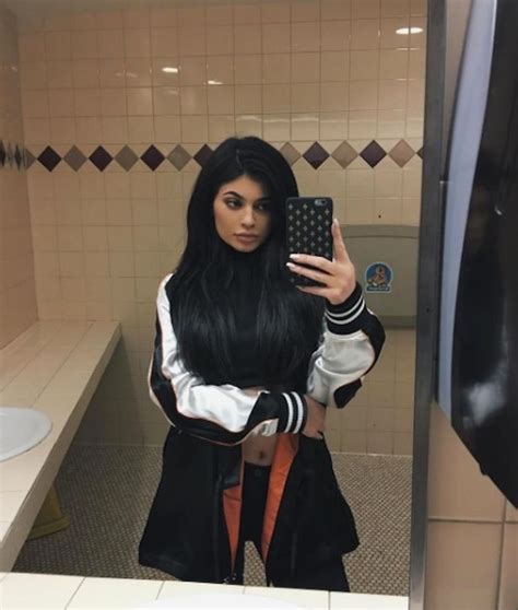 Kylie Jenner Sulks In Snapchat With Partynextdoor As She Moans I Don