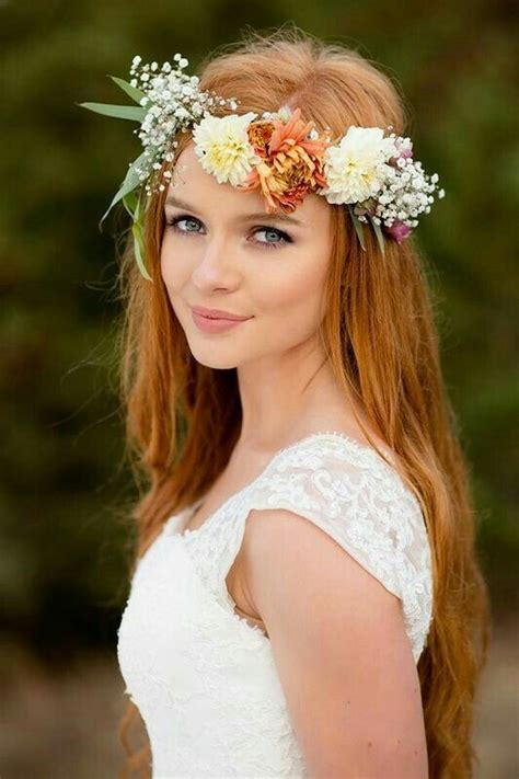 Pin By Daniyal Aizaz On Redheads Gingers Flower Crown Hairstyle Red