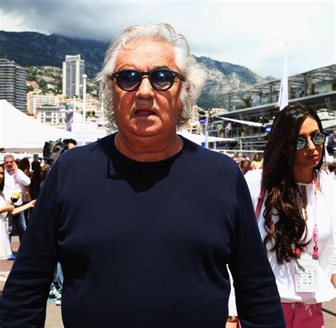 « le banconote da cento euro vanno nel secco o nella carta? Flavio Briatore: Michael Schumachers Förderer zu ...