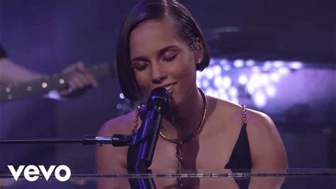 Alicia Keys If I Aint Got You Live From Itunes Festival London