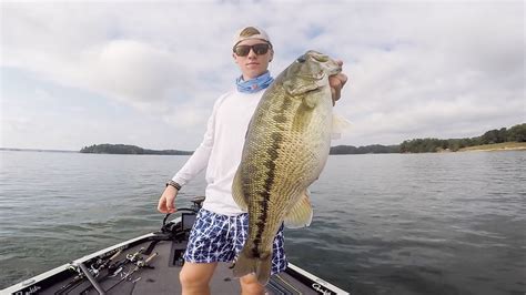High School Fishing Tournament Lake Lanier Youtube