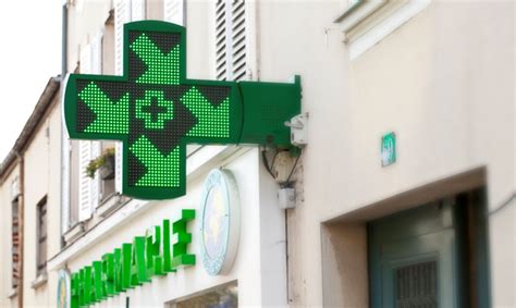 Grâce à notre annuaire de pharmacie et pharmacies de gardes, vous trouvez les coordonnées d'une pharmacie proche de chez vous, même en urgence ! croix de pharmacie nimes gard vaucluse herault montpellier ...