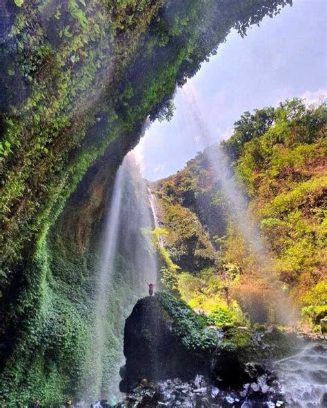 Air Terjun Terindah Di Indonesia