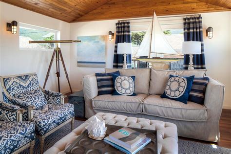 13 Coastal Cool Living Rooms Hgtvs Decorating And Design
