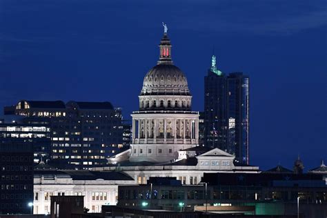 The Top Ten Most Beautiful State Capitol Buildings In Photos