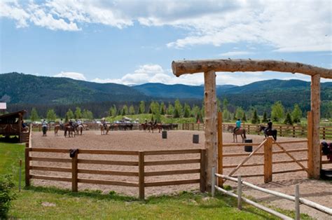 Great Dude Ranches For Advanced Horseback Riding Lopes And Gallops