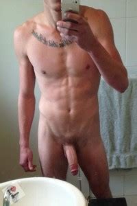 Australian Gay WildGuy0557 Poses Naked On Webcam MrGays