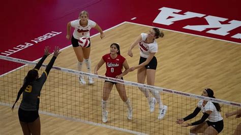 Huskers Announce 2022 Volleyball Schedule Kbear Country
