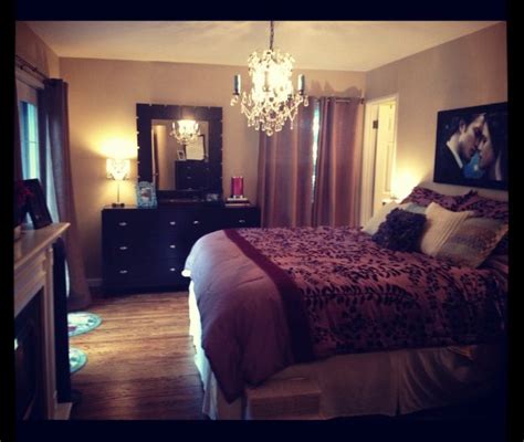 So, you want to decorate your room like twilight. Twilight Inspired Bedroom | Bedrooms | Pinterest
