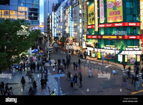Japan Tokyo Shinjuku At Dusk Stock Photo Alamy