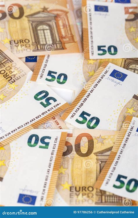 Backroung De Billets De Banque Du Papier 50 De Bill Euro Photo Stock