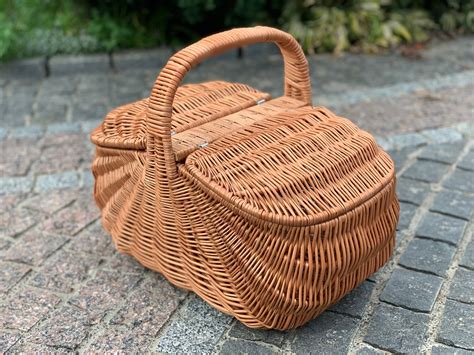 Vintage Large Wicker Picnic Basket Br